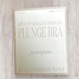 NEW FASHION FORMS Lift It Up Backless Strapless Reusable Adhesive Bra Size A